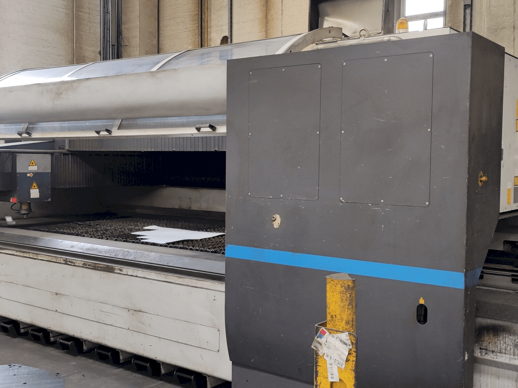 Masina LVD AXEL 3015 S eestvaade